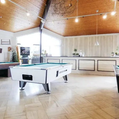 Three-bedroom Holiday In Holiday home